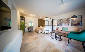 Kurpark Apartment, Schwimmbad, Sauna, Terrasse